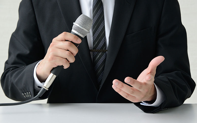 緊張しないプレゼンのコツ5選【内容・話し方編】